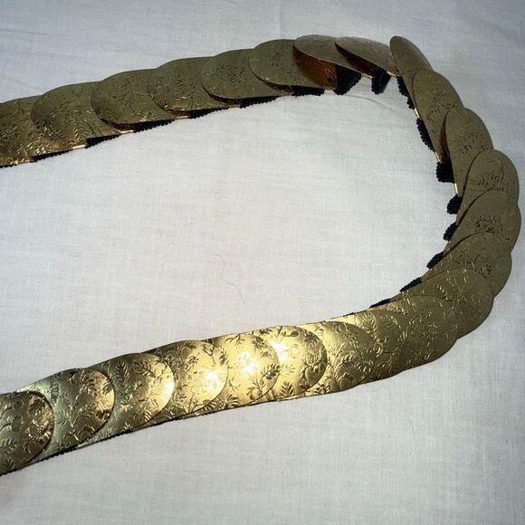 Vintage Embossed Brass Coin Belt – Floral Etched Metal with Elastic Back - Picture 4 of 16